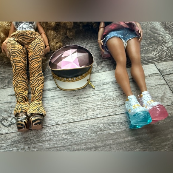 2 L.O.L. Surprise! O.M.G. Dolls - Picture 6 of 10